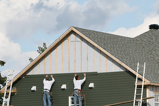Professional Siding technician working in Newark, OH